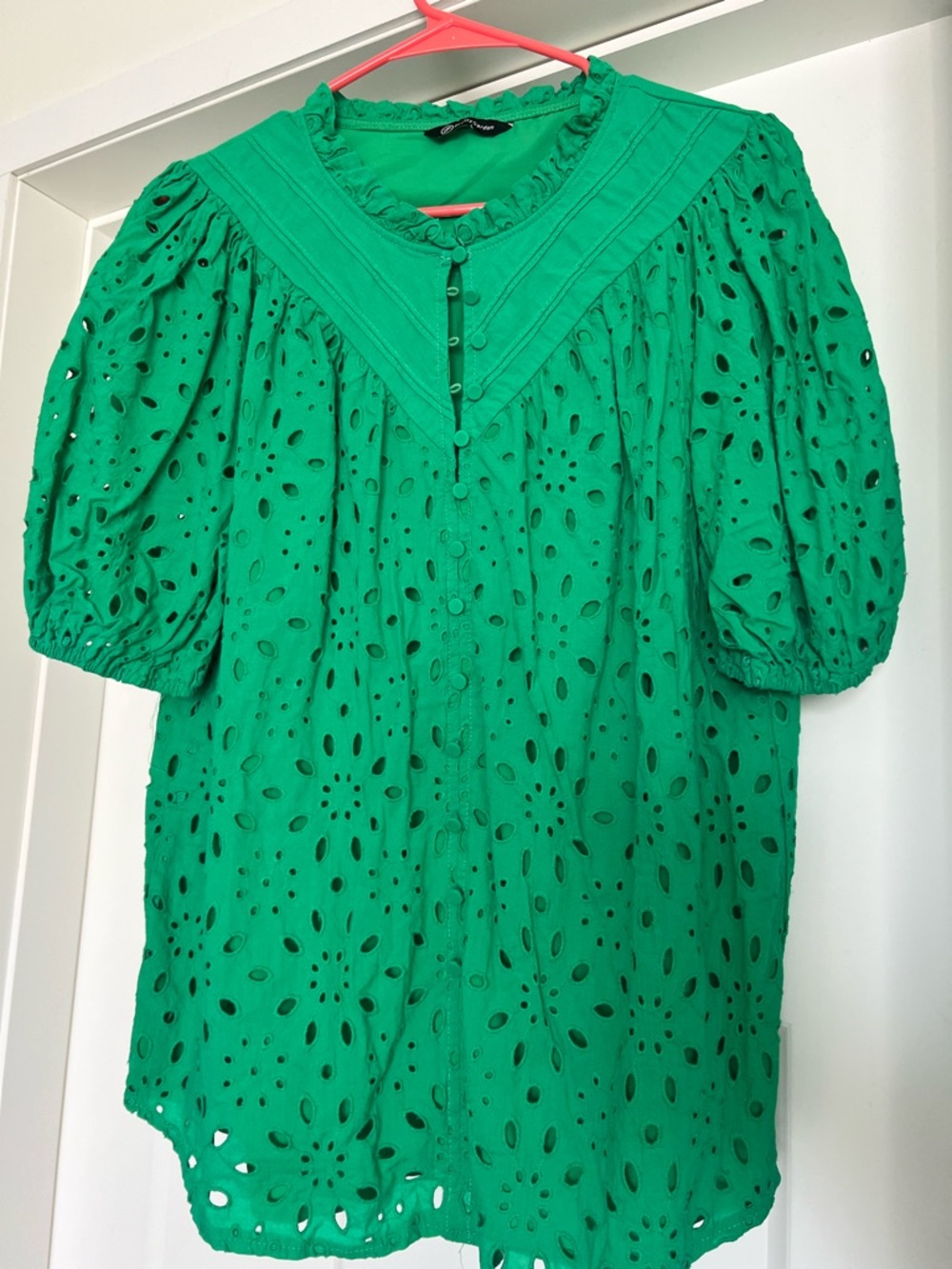 Bright Green Eyelet Button-Front Puff Sleeve Blouse